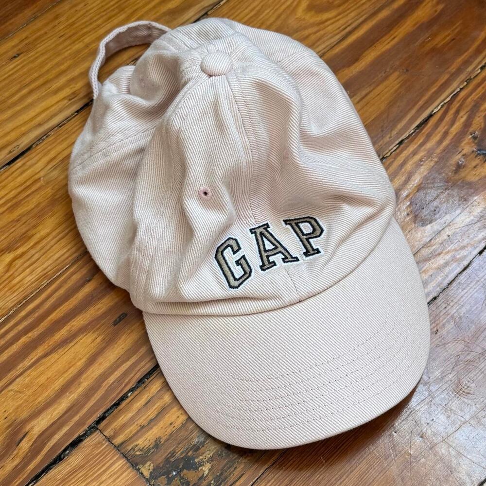 Baby pink gap classic baseball cap